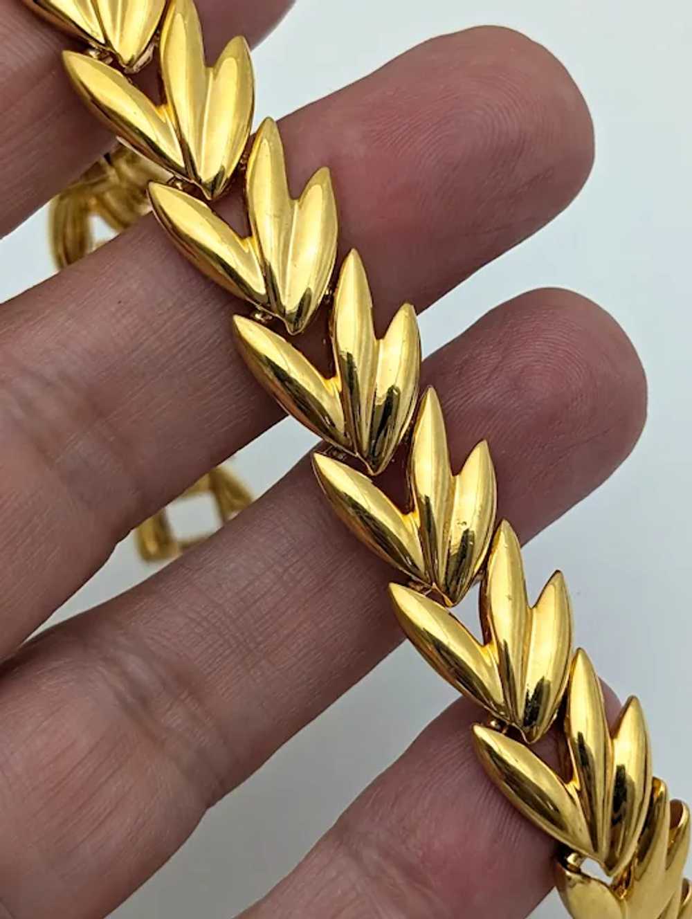 Trifari Gold Tone Leaf Link Bracelet - image 4