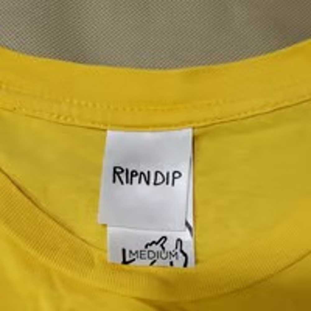 rip n dip T-shirt size medium - image 3