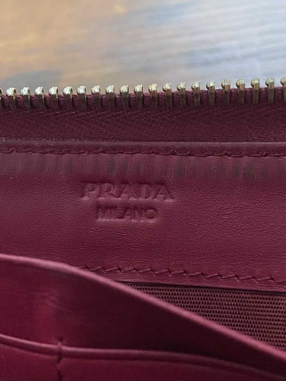 Prada Prada Vitello move ibisco zip wallet - image 7