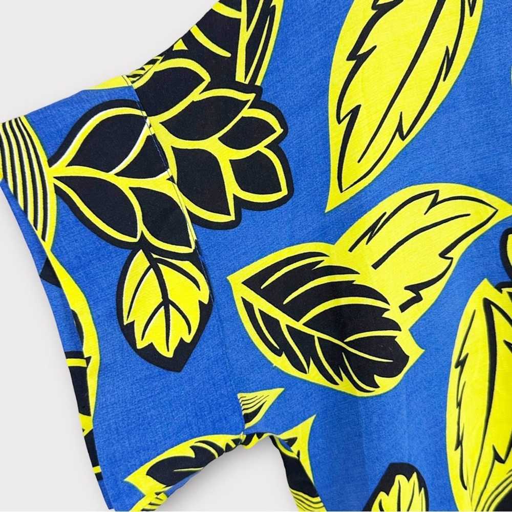 Boutique Moschino Palm Leaf Print Short Sleeve Bl… - image 5
