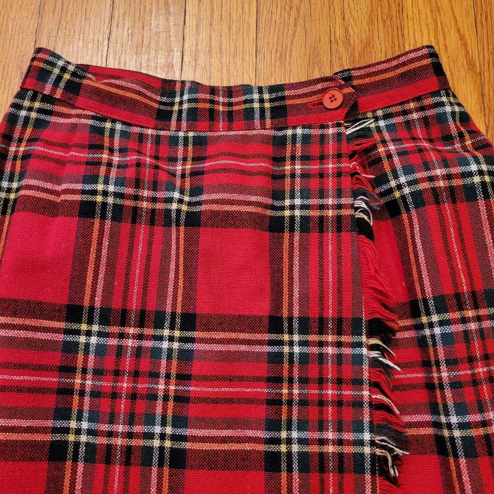 Vintage EJE 6 Red Plaid Wool Wrap Kilted Skirt Fr… - image 4