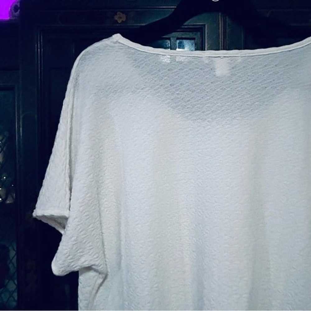 White Short Sleeve Shirt Size 1X Like New - image 6