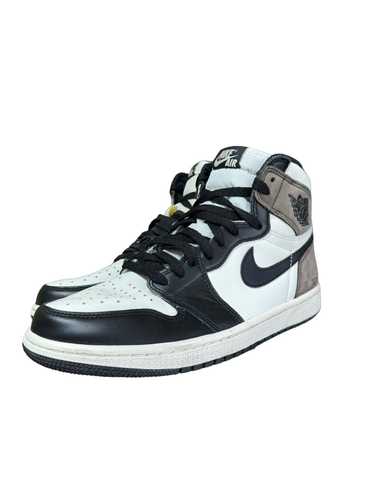 Jordan Brand × Nike Jordan 1 Retro High MOCHA