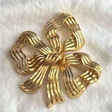 Monet Gold Tone Bow Shaped Brooch/Pin - image 1