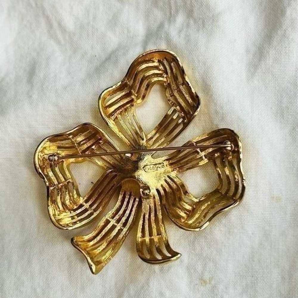 Monet Gold Tone Bow Shaped Brooch/Pin - image 4