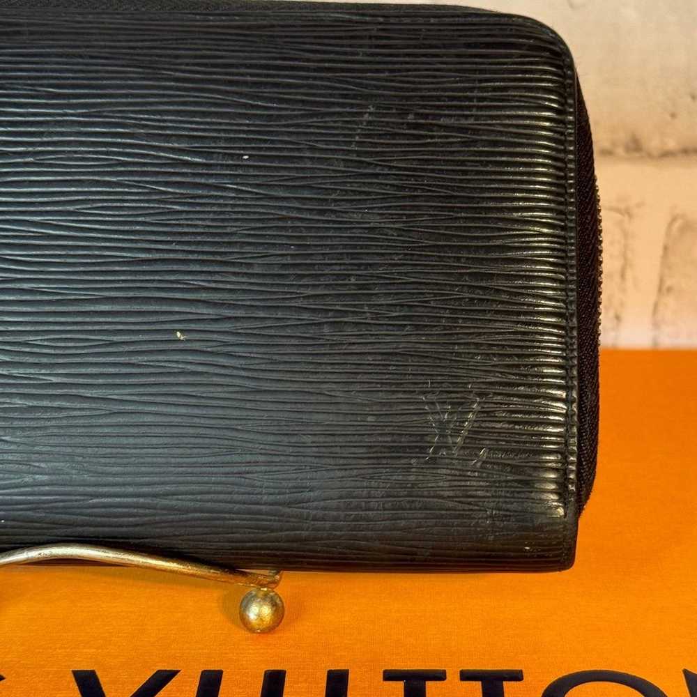 Louis Vuitton Epi Zippy Organizer Wallet Black No… - image 2