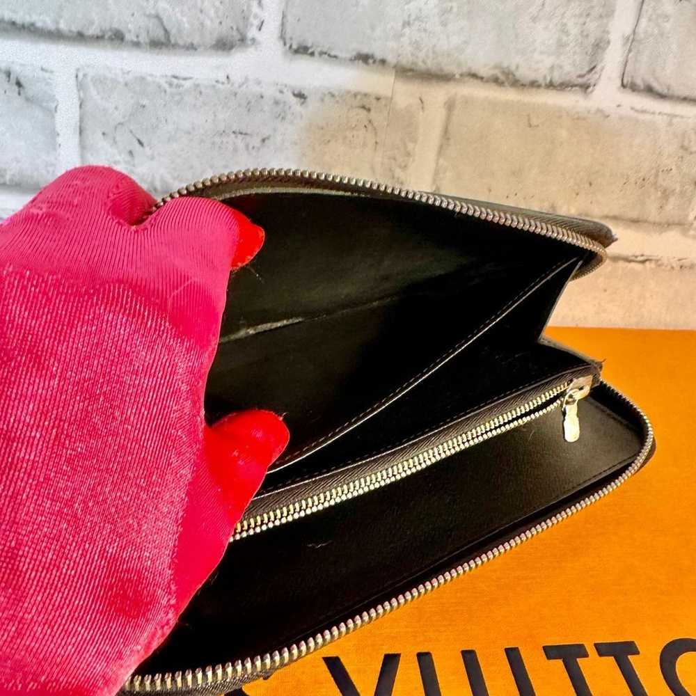 Louis Vuitton Epi Zippy Organizer Wallet Black No… - image 8