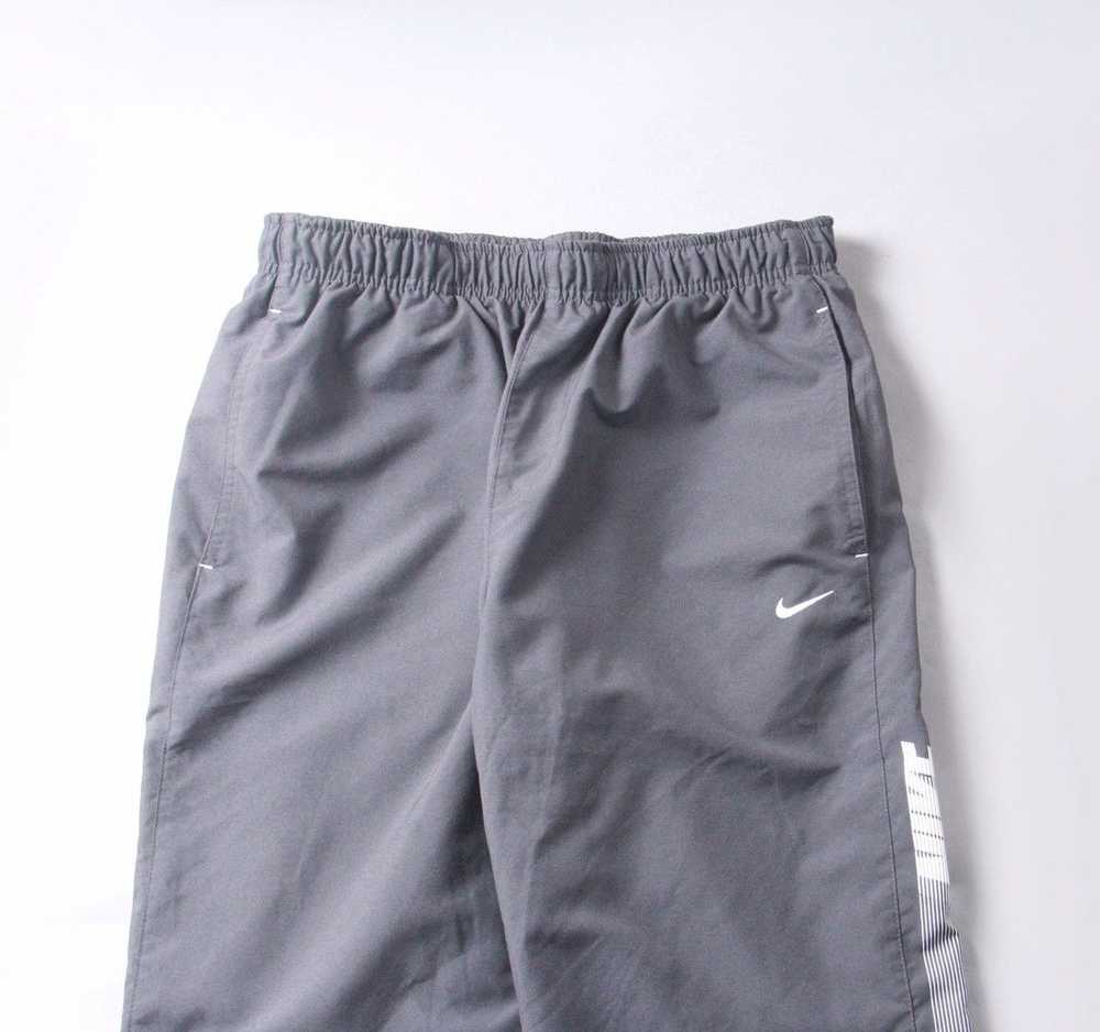 Nike × Sportswear × Vintage Nike Vintage Shorts 0… - image 2