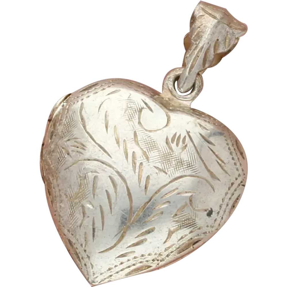 Sterling Silver Vintage Etched Heart Locket (Open… - image 1