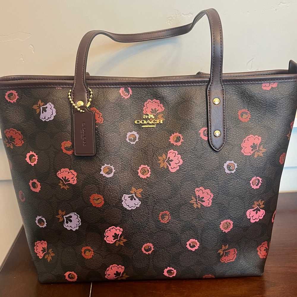 Coach City Zip Tote with primrose floral print - image 3