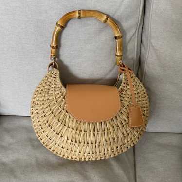Wicker bag with bamboo handle - image 1
