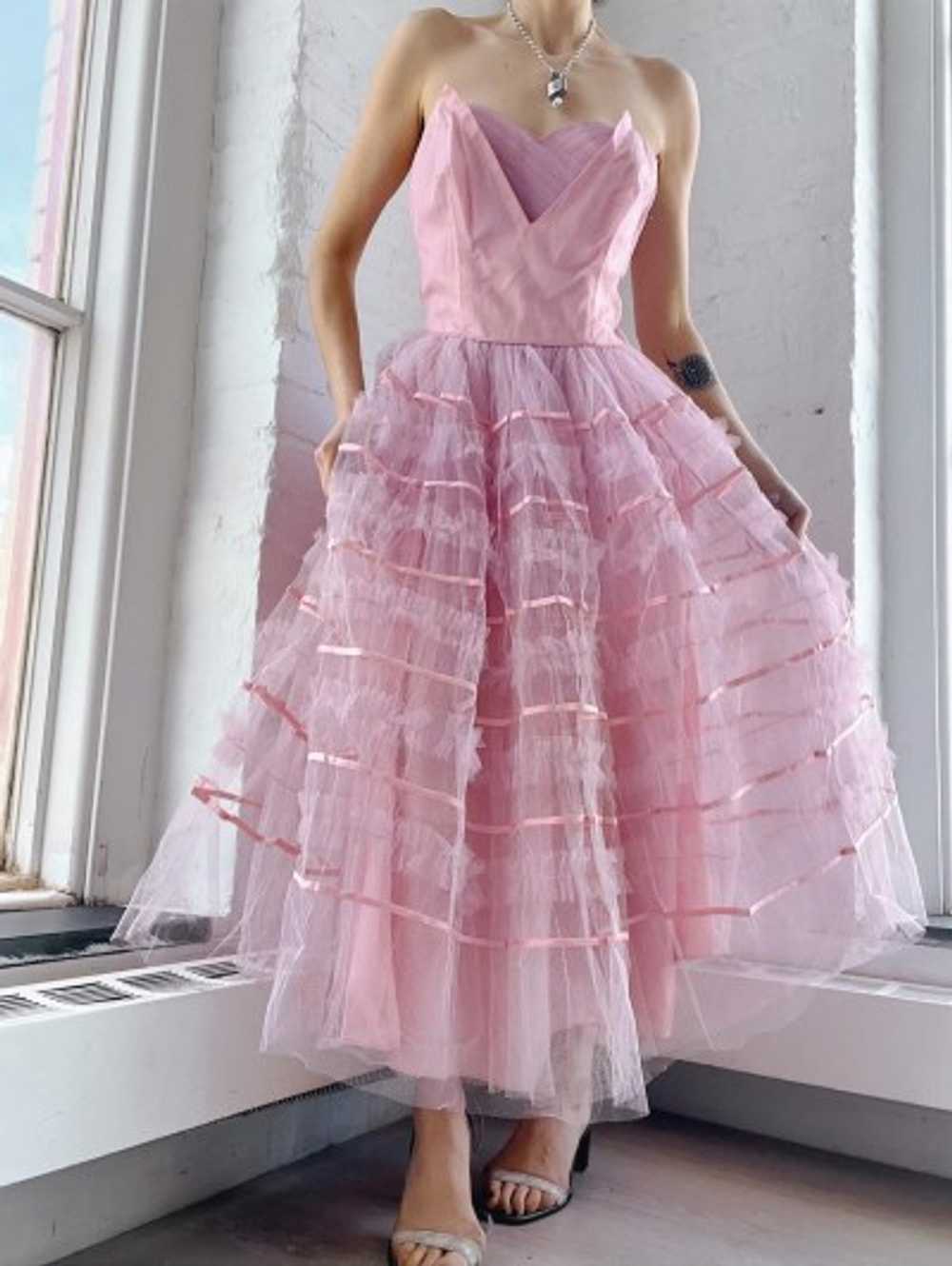50s pink tulle strapless dress - image 3