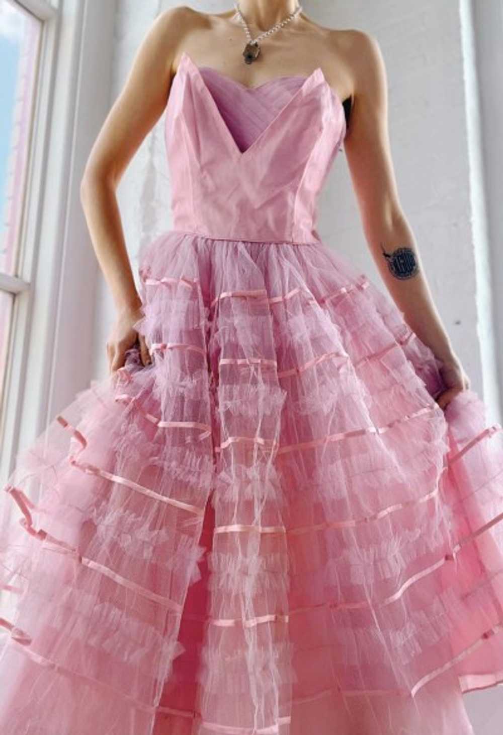 50s pink tulle strapless dress - image 4