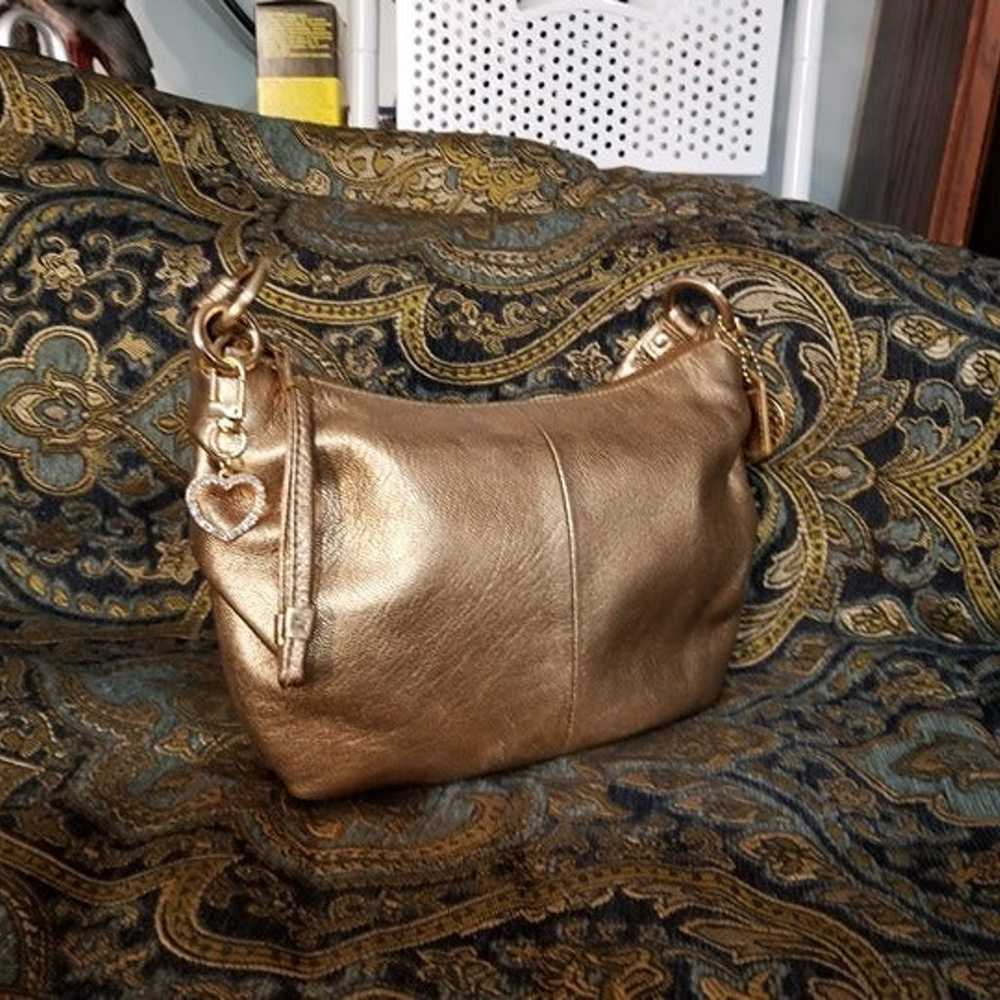 COACH Rose Gold Metallic Shoulder Bag (P809) w/go… - image 1