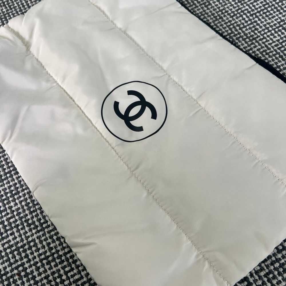Chanel Gift Nylon Travel Bag / Toiletry / Makeup … - image 8