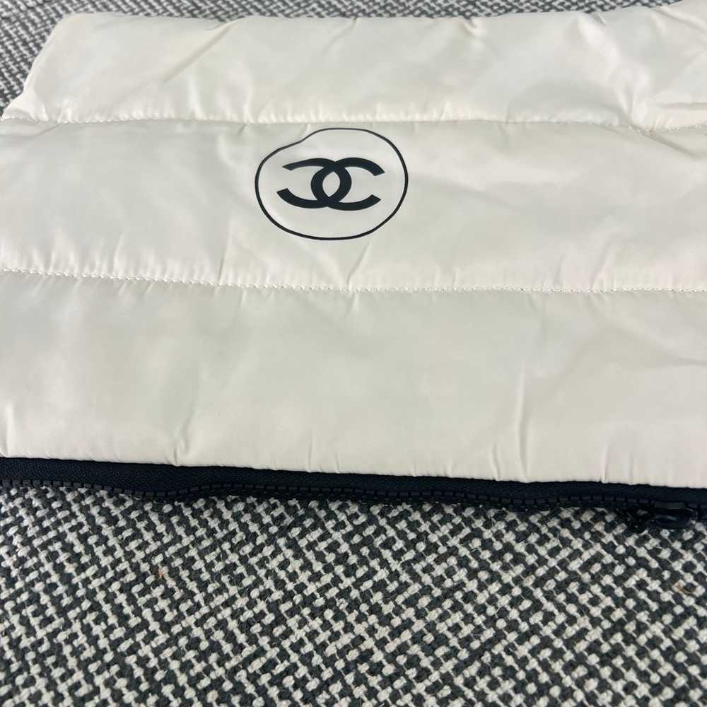 Chanel Gift Nylon Travel Bag / Toiletry / Makeup … - image 9