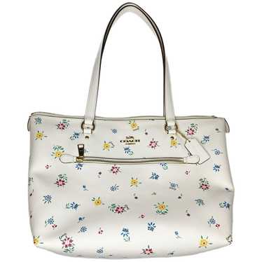 Coach gallery tote with wild meadow print
