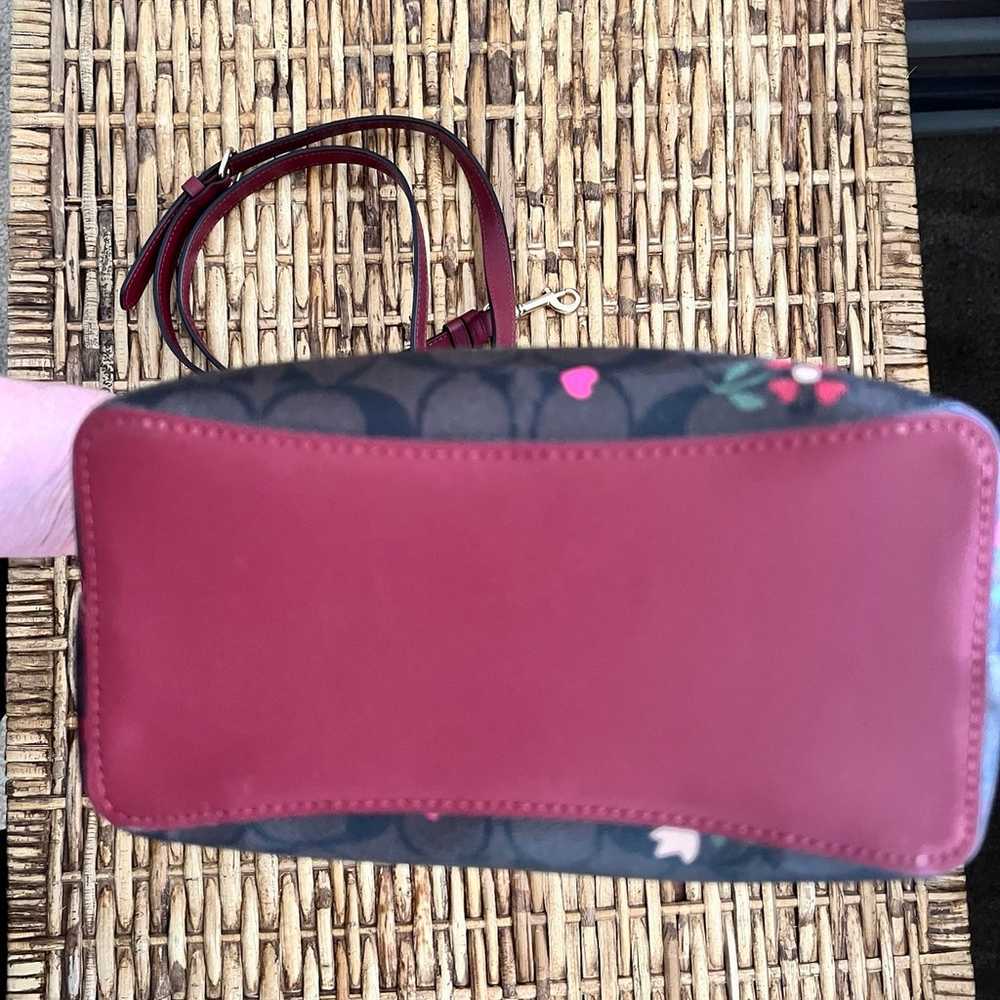 Coach handbag and wallet - image 10