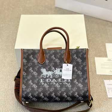 Coach Ace Tote 26 With Horse And Carriage Print - image 1