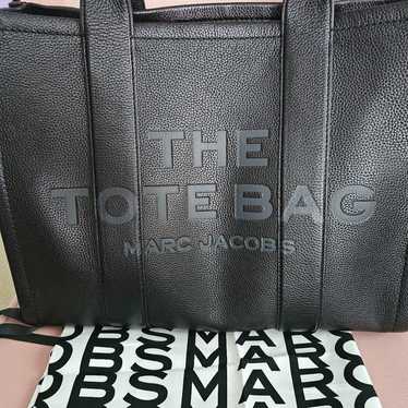 Authentic Large Leather Marc Jacobs Tote Bag
