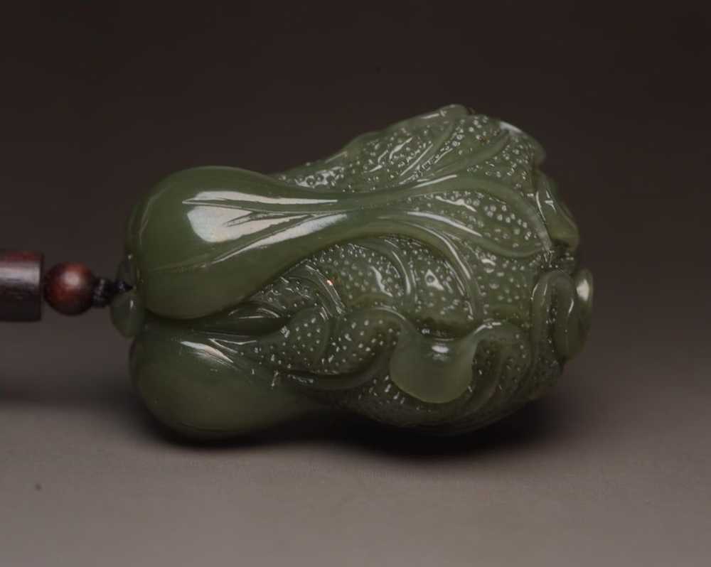 Chinese Natural Green Hetian Jade Carved Cabbage … - image 2