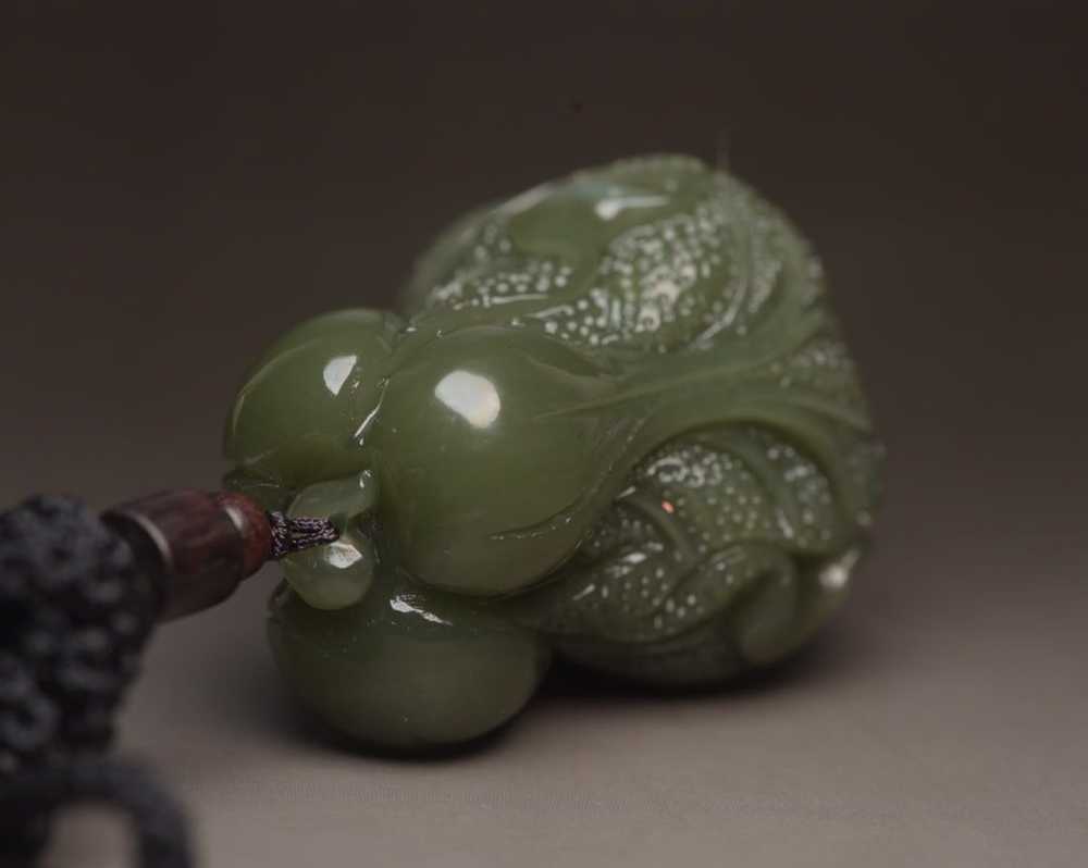 Chinese Natural Green Hetian Jade Carved Cabbage … - image 4