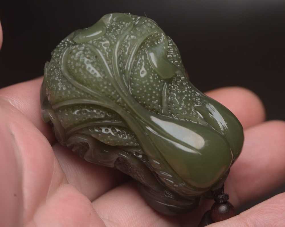 Chinese Natural Green Hetian Jade Carved Cabbage … - image 9