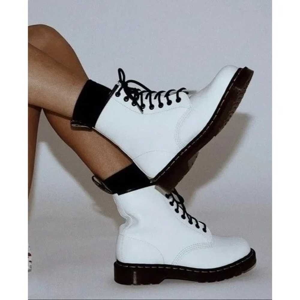 the original dr martens womens white leather lace… - image 9