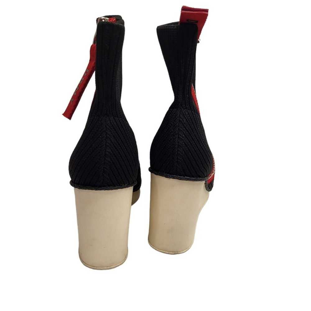 DKNY Warbi Black Knit Wedge Booties Women’s Size … - image 10