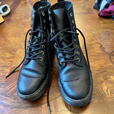 Dr Martens boots with comfort soles, nine men - image 1