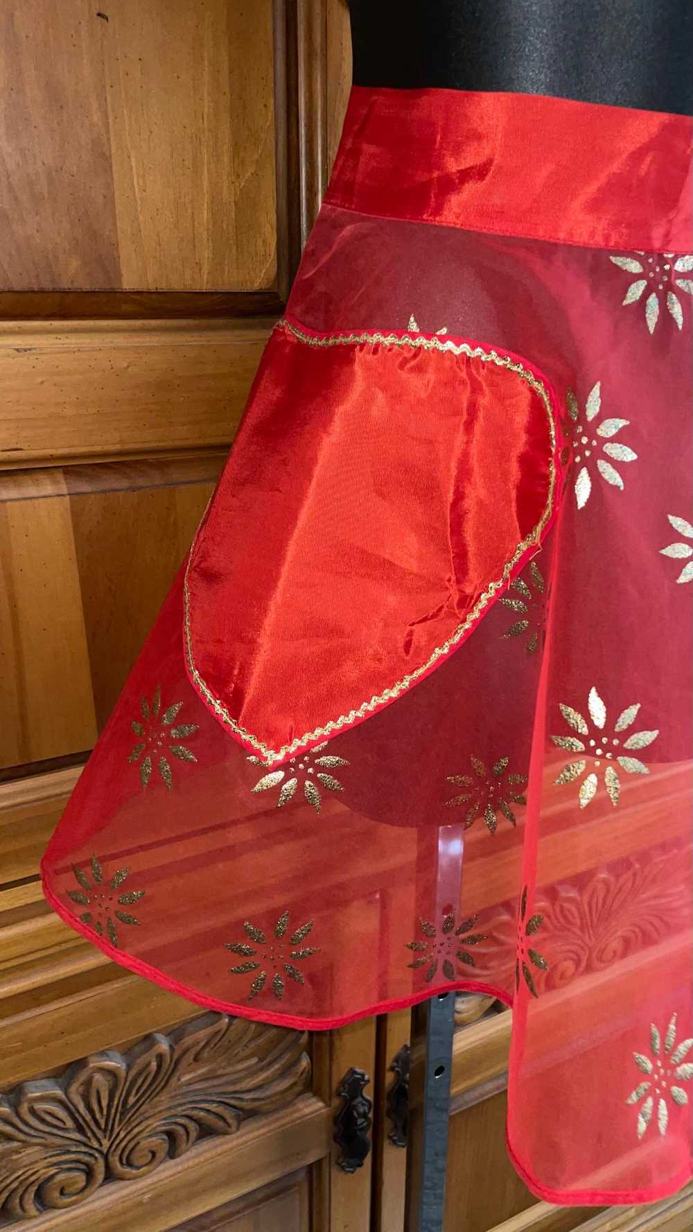 Vintage 1950's Sheer Red & Gold Kitchen Apron - image 2