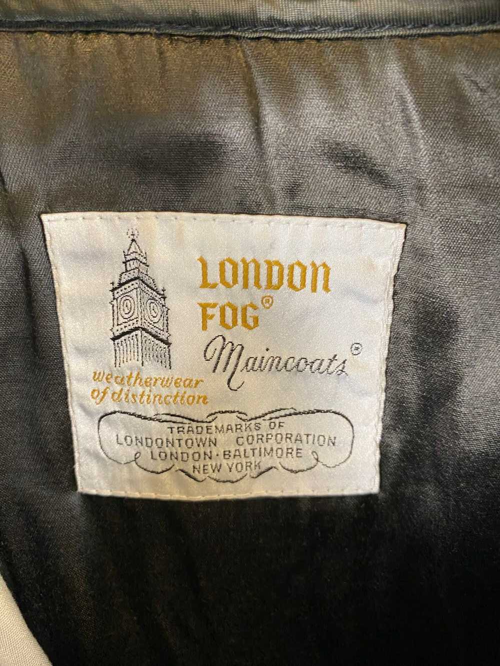 London Fog Men Beige Trench Coat 40R - image 3