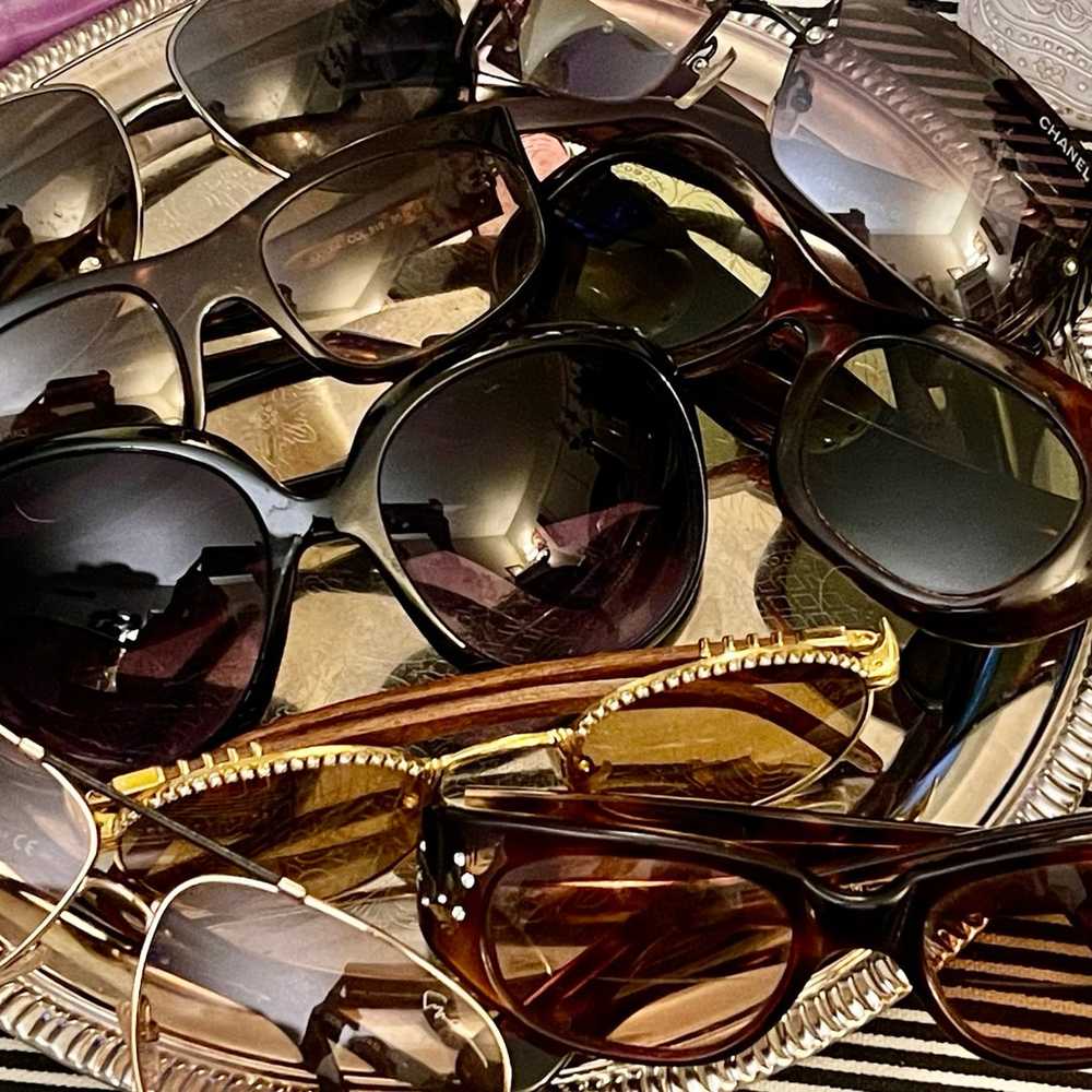 Large Lot of Vintage Sunglasses - image 2