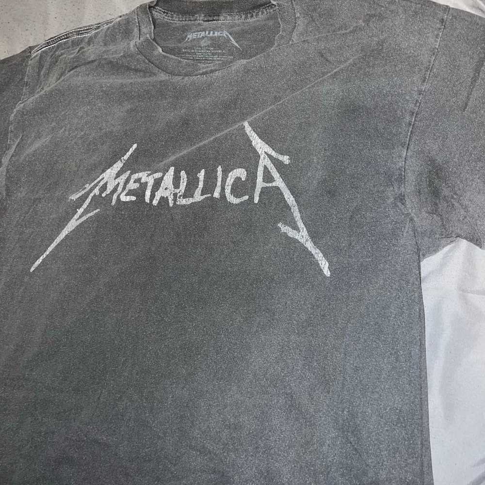 Metallica Graphic Tee - image 1