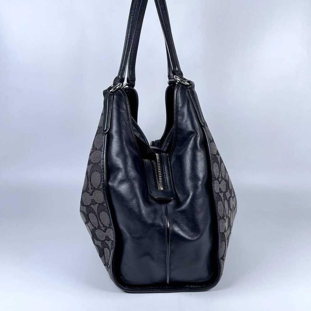 Coach Women Black/Silver Carlyle Shoulder Bag Log… - image 2