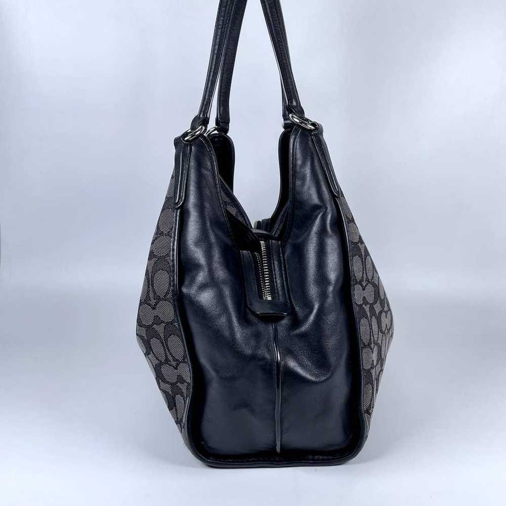 Coach Women Black/Silver Carlyle Shoulder Bag Log… - image 6