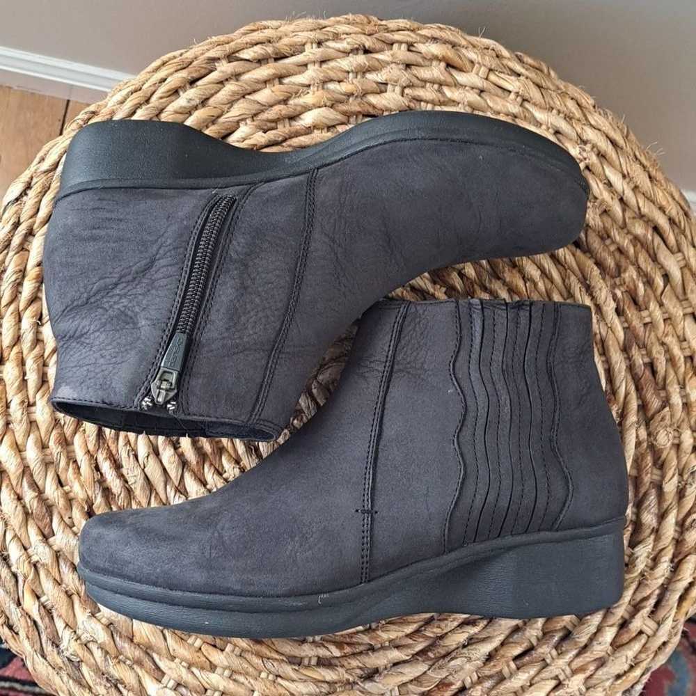 Dansko Women's Black Nubuck Suede Leather Ankle W… - image 10