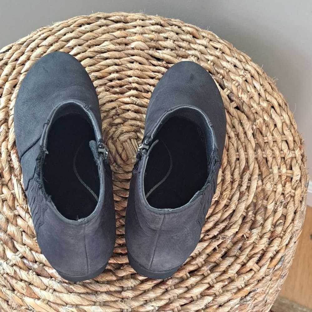 Dansko Women's Black Nubuck Suede Leather Ankle W… - image 6