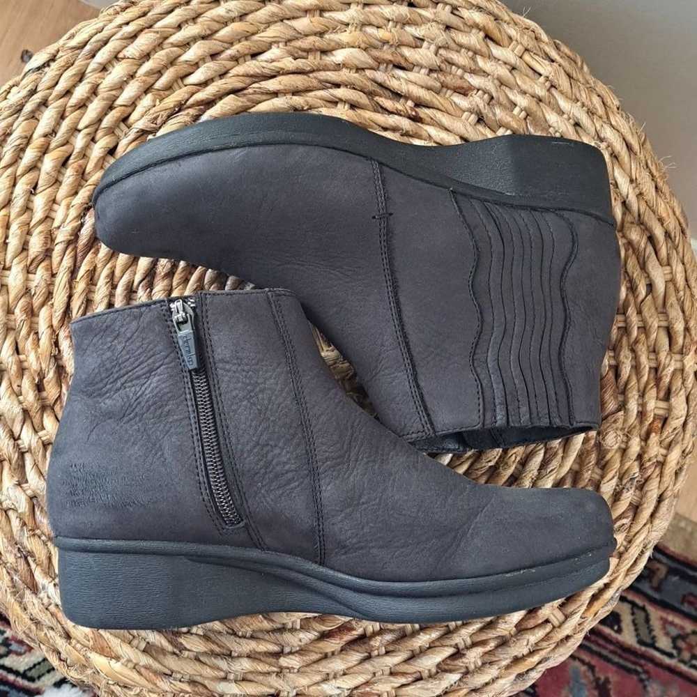 Dansko Women's Black Nubuck Suede Leather Ankle W… - image 9