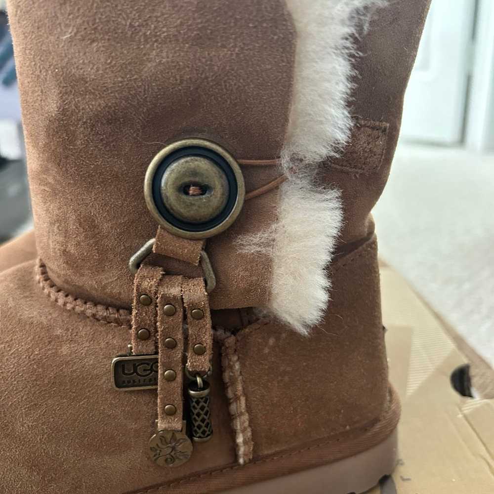 womens ugg boots size 8 - image 1