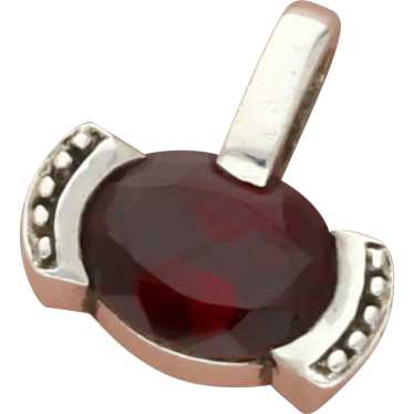 Sterling Silver Pebbled Oval-Cut Red Garnet Pendan