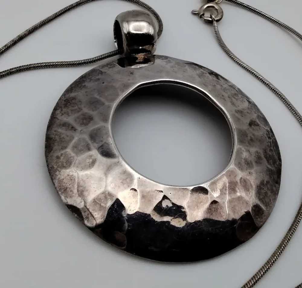 Hammered circle sterling silver pendant necklace … - image 2