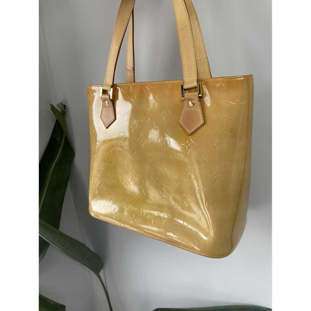 Louis Vuitton Houston patent leather handbag - image 7