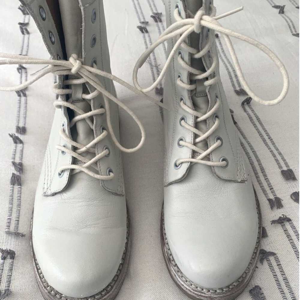 FRYE Off White Veronica Combat Boots 7.5 - image 3