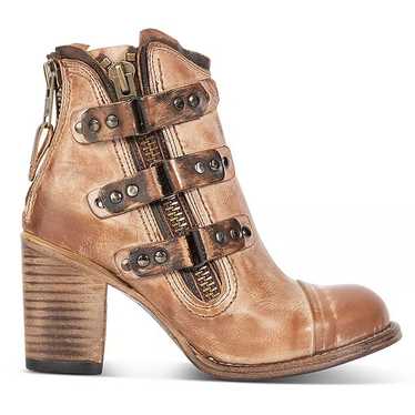 $295 Freebird Beckett Boots Taupe Ankle Booties L… - image 1