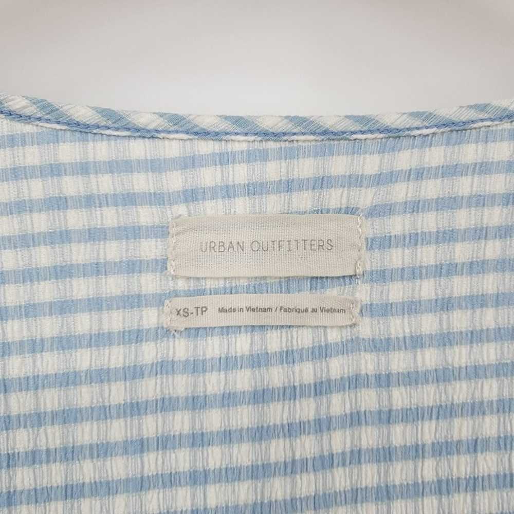 Urban Outfitters Women's Seersucker Striped V Nec… - image 6