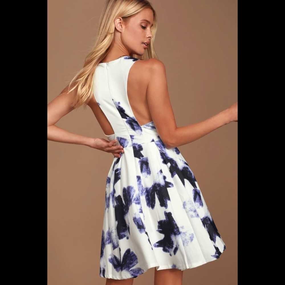 Lulus Seeing Chic Blue & Ivory Abstract Racerback… - image 2