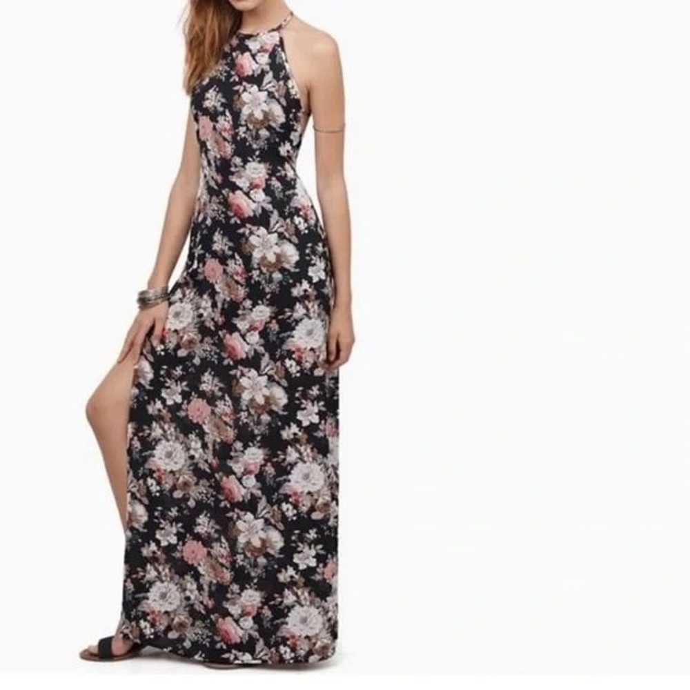 TOBI Falling into Floral in Black in Good Conditi… - image 1