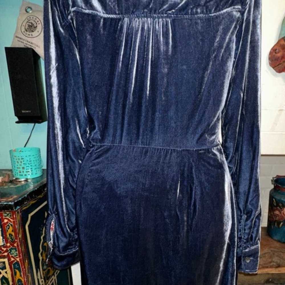 NWOT Maeve blue velvet dress size 8 - image 3