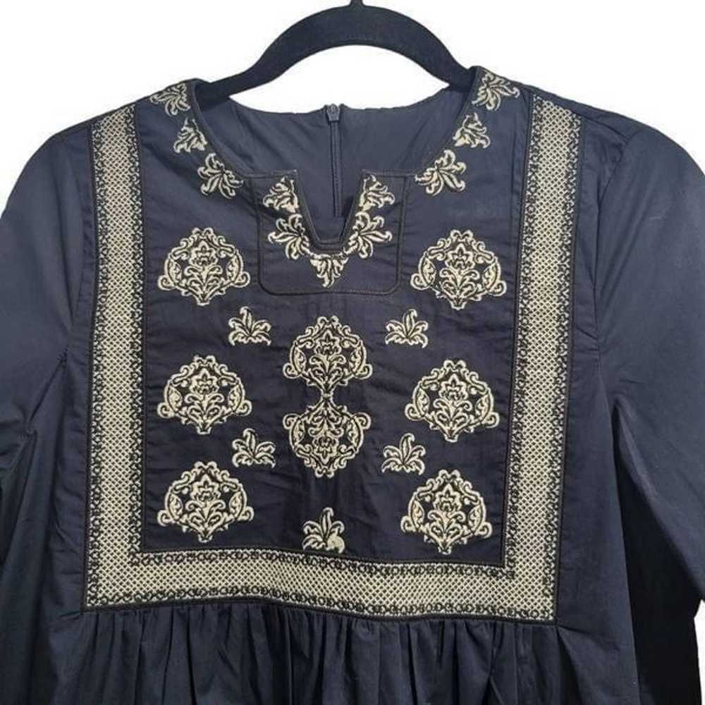 Embroidered navy dress - image 3